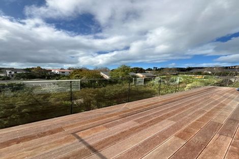 Photo of property in 5 Prevost Lane, Oteha, Auckland, 0632