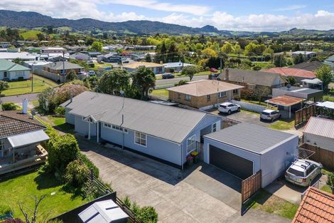Photo of property in 12 Carisbrooke Street, Katikati, 3129