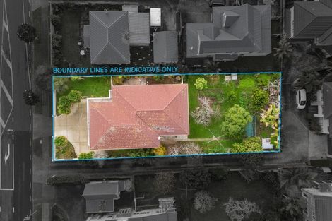 Photo of property in 44 Bradbury Road, Botany Downs, Auckland, 2010