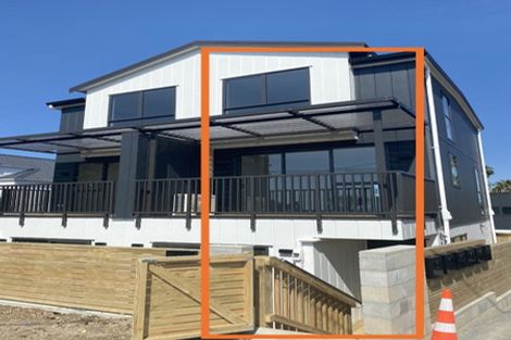 Photo of property in 43 Tirimoana Road, Te Atatu South, Auckland, 0602
