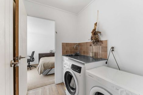 Photo of property in 1 Gobray Crescent, Mount Maunganui, 3116
