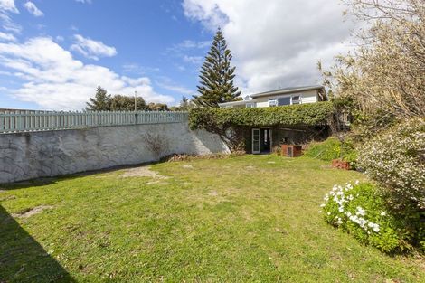 Photo of property in 23 Percival Road, Paraparaumu Beach, Paraparaumu, 5032
