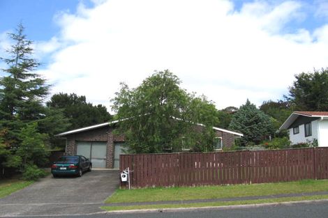 Photo of property in 70 John Downs Drive, Browns Bay, Auckland, 0630