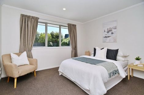 Photo of property in 4 Hurst Place, Parklands, Christchurch, 8083