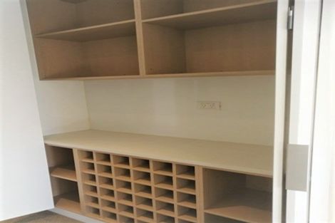 Photo of property in 18 Ramillies Place, Glenfield, Auckland, 0629