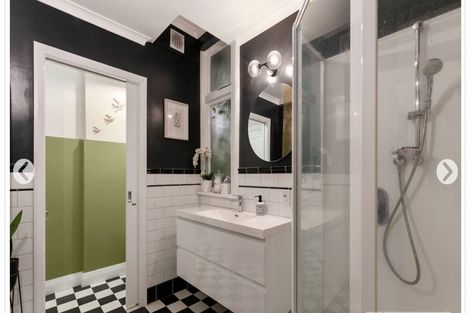 Photo of property in Sunhaven Flats, 262 Oriental Parade, Oriental Bay, Wellington, 6011