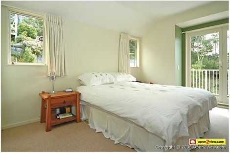 Photo of property in 17 Kopiko Way, Brooklyn, Wellington, 6021