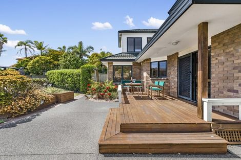 Photo of property in 31 Gilberd Place, Torbay, Auckland, 0630