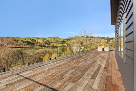 Photo of property in 131 Te Mata Peak Road, Havelock North, 4130