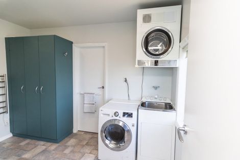 Photo of property in 131 Seatoun Heights Road, Miramar, Wellington, 6022