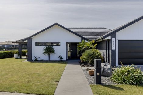 Photo of property in 44 Coby Sydney Drive, Bell Block, New Plymouth, 4312