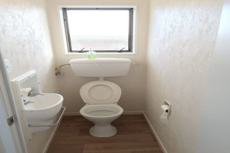 Photo of property in 5/320 Pakuranga Road, Pakuranga Heights, Auckland, 2010