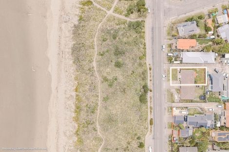 Photo of property in 2/22 Marine Parade, North New Brighton, Christchurch, 8083