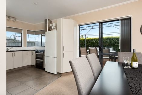 Photo of property in 315 Gravatt Road, Papamoa Beach, Papamoa, 3118