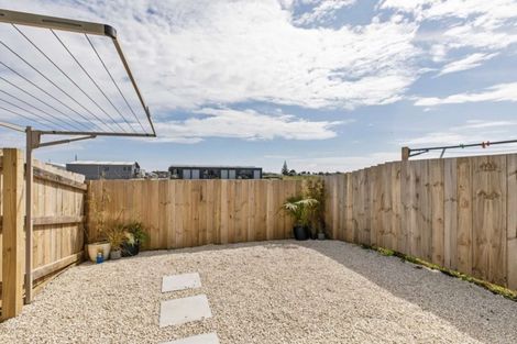 Photo of property in 8/22 Ashley Place, Papamoa Beach, Papamoa, 3118
