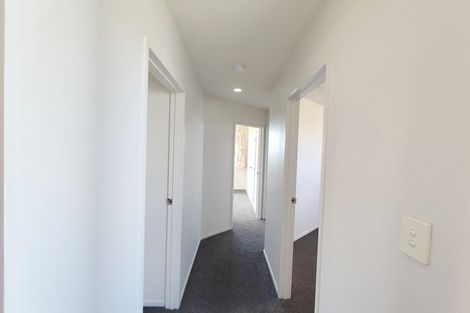 Photo of property in 3 Cityview Place, Massey, Auckland, 0614