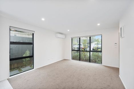Photo of property in 12/106 Triangle Road, Massey, Auckland, 0614