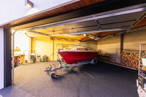 Photo of property in 10 Peregrine Place, Queenstown, 9300