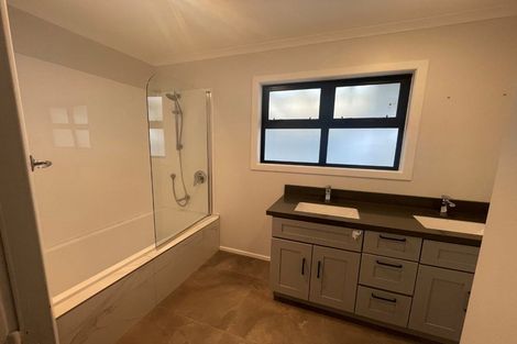 Photo of property in 39 Miro Street, Inglewood, 4330