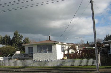 Photo of property in 87 Victoria Street, Carterton, 5713