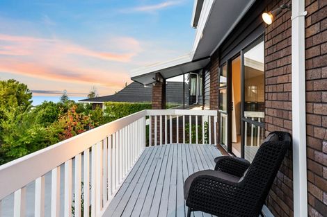 Photo of property in 2/42 Beulah Avenue, Rothesay Bay, Auckland, 0630