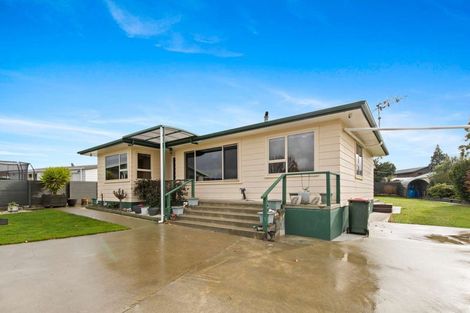 Photo of property in 22 Shelton Place, Feilding, 4702