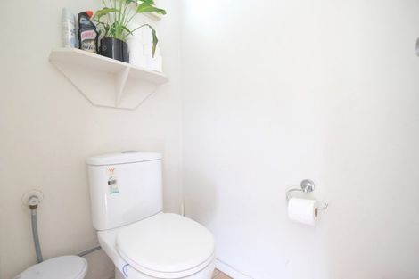 Photo of property in 12 Nield Road, Manurewa, Auckland, 2102