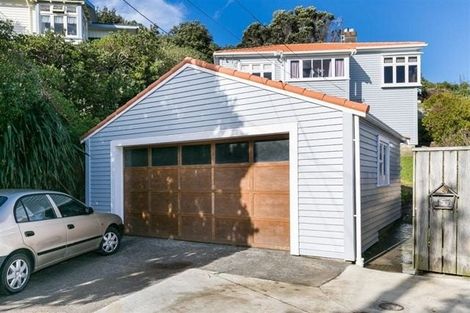 Photo of property in 155 Severn Street, Island Bay, Wellington, 6023