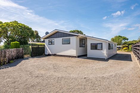 Photo of property in 15 Kanawa Street, Waikanae, 5036