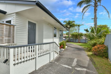 Photo of property in 57 Hatton Road, Orewa, 0931