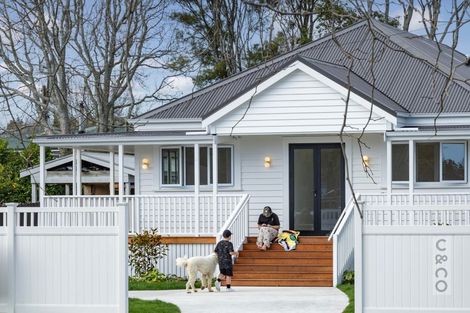 Photo of property in 15 Edward Street, Riverhead, 0820