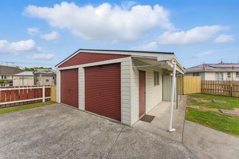 Photo of property in 11 Ward Street, Bulls, 4818