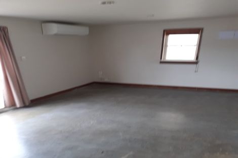 Photo of property in 81 Lauderdale Road, Birkdale, Auckland, 0626