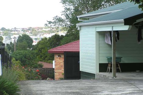 Photo of property in 2/28 Lyttelton Avenue, Forrest Hill, Auckland, 0620