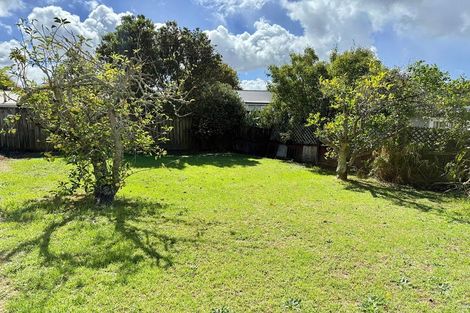 Photo of property in 212 Beach Haven Road, Beach Haven, Auckland, 0626