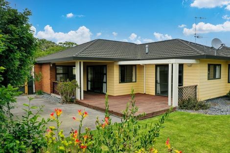 Photo of property in 7 Edgewater Grove, Whakatane, 3120