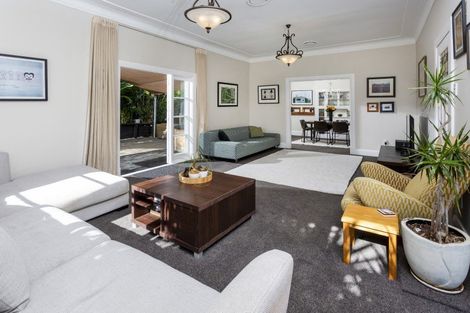 Photo of property in 181a Greenhithe Road, Greenhithe, Auckland, 0632