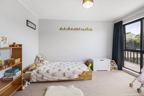 Photo of property in 10f2 Woodland Road, Johnsonville, Wellington, 6037