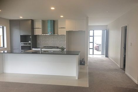 Photo of property in 18 Treestump Road, Takanini, 2112