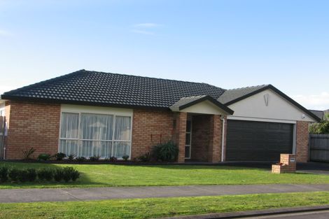 Photo of property in 3 Nier Place, East Tamaki Heights, Auckland, 2016