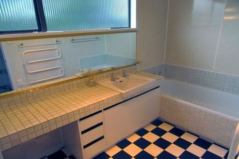 Photo of property in 10 Chevron Place, Ilam, Christchurch, 8041