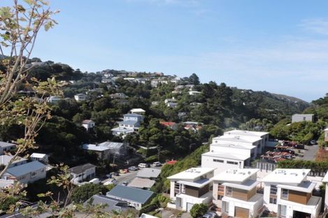 Photo of property in 30 Tiketike Way, Brooklyn, Wellington, 6021