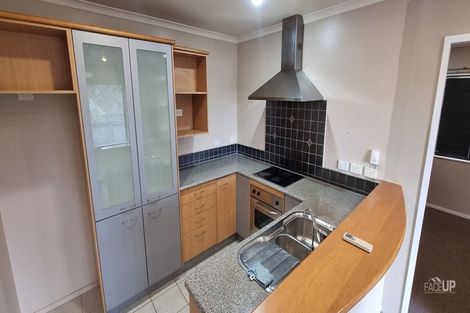 Photo of property in 33 Rush Creek Drive, Westgate, Auckland, 0614