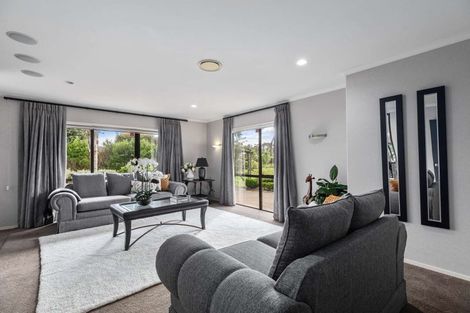 Photo of property in 8 Millbrook Drive, Waiuku, 2683