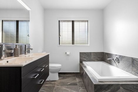 Photo of property in 5 Hampton Drive, Swannanoa, Kaiapoi, 7692