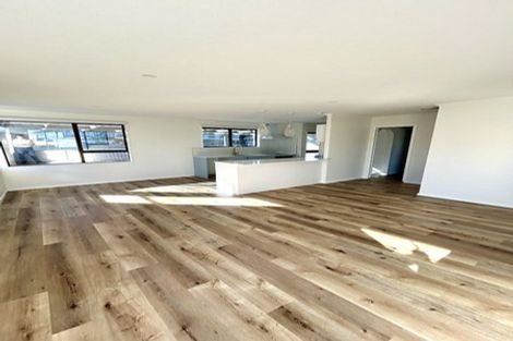 Photo of property in 45 Cleat Street, Whitby, Porirua, 5024