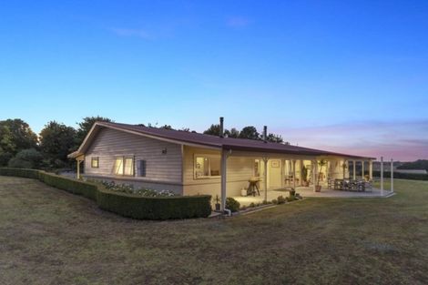 Photo of property in 135c Hutchinson Road, Helensville, 0875