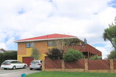 Photo of property in 19 Ingle Avenue, Waipahihi, Taupo, 3330