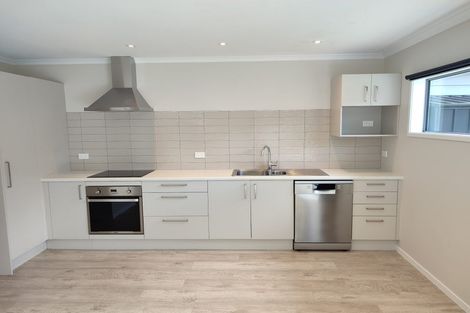 Photo of property in 10 Ridgeview Close, Red Beach, 0932