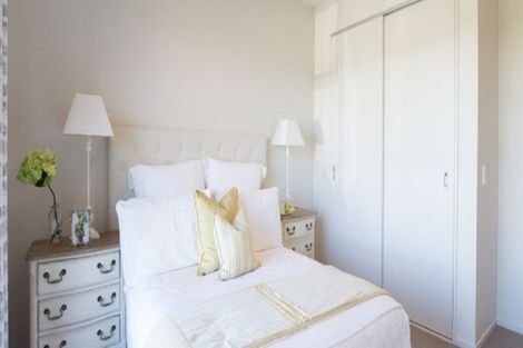 Photo of property in 1 Breton Road, Karaka, Papakura, 2113